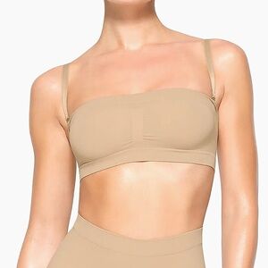 SKIMS
Seamless Sculpt Bandeau